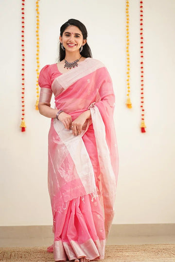 Charming Pink Jacquard Saree – Soft Woven Texture & Elegant Festive Appeal