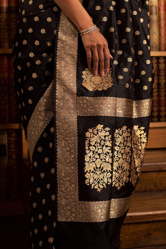 Black Jacquard Saree for Women – Premium Festive & Traditional Wear