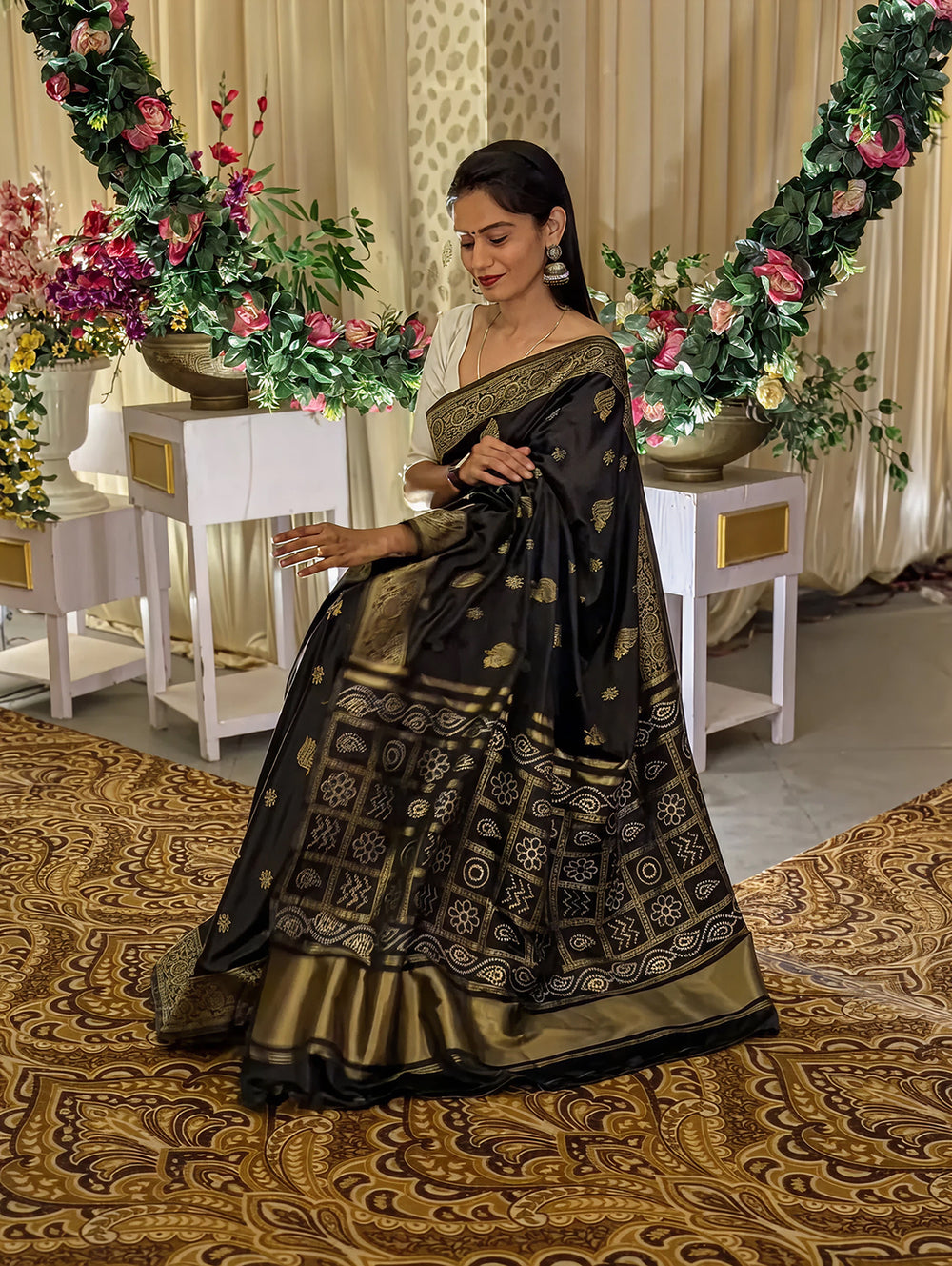 Elegant Brown Jacquard Saree