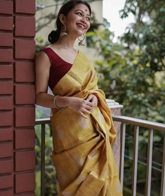 Sunshine Yellow Jacquard Saree – Bright, Elegant & Festive-Ready