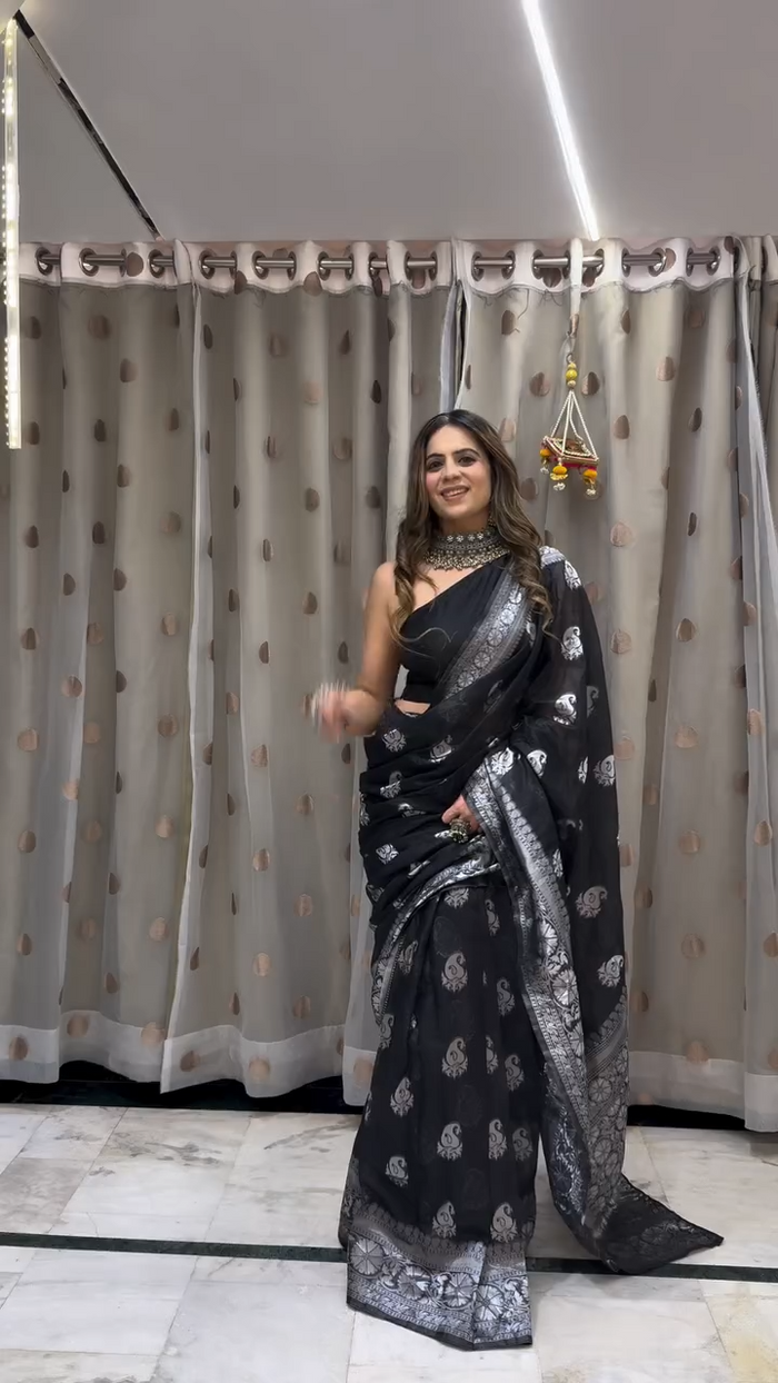 Elegant Black Jacquard Saree – Premium Woven Saree for Festive, Party & Evening Wear