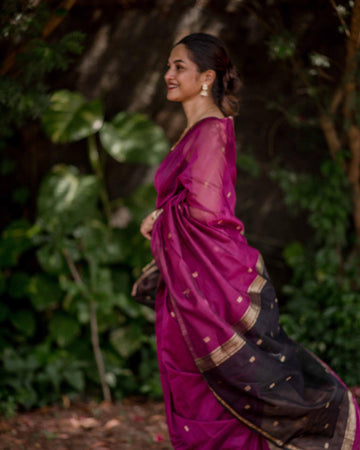 Purple Jacquard Saree – Royal, Stylish & Premium Ethnic Wear