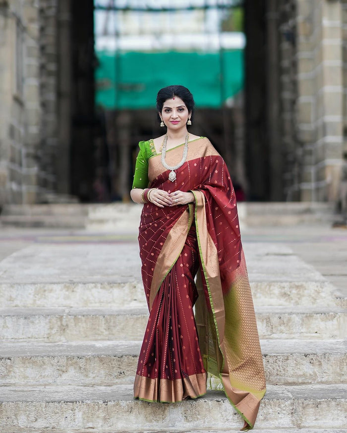 Maroon Jacquard Saree – Luxurious Weave for Elegant Occasions