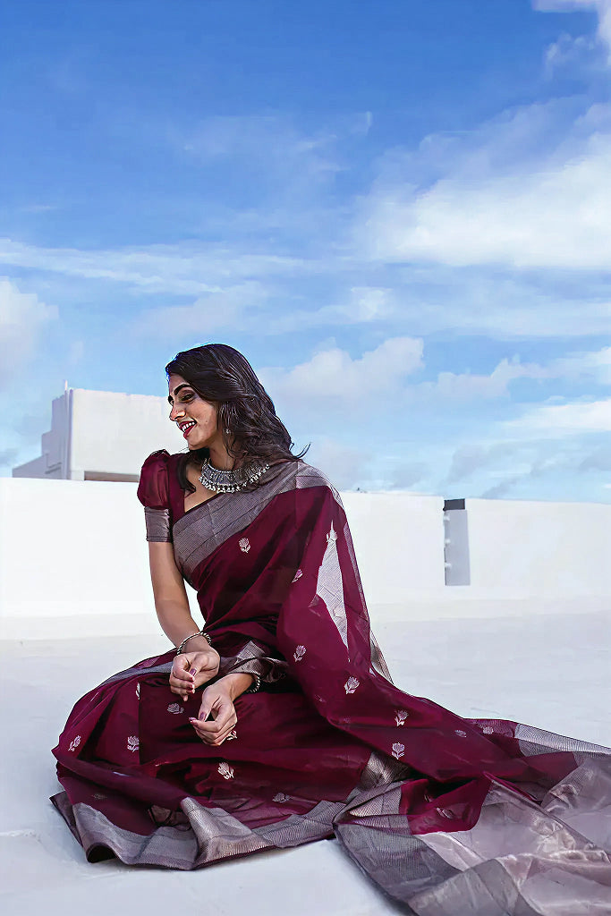 Royal Wine Jacquard Saree – Luxurious Woven Texture & Festive Elegance