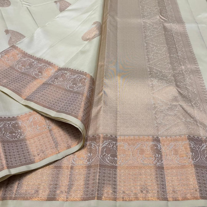 Off White Jacquard Saree – Timeless Elegance with Premium Detailing