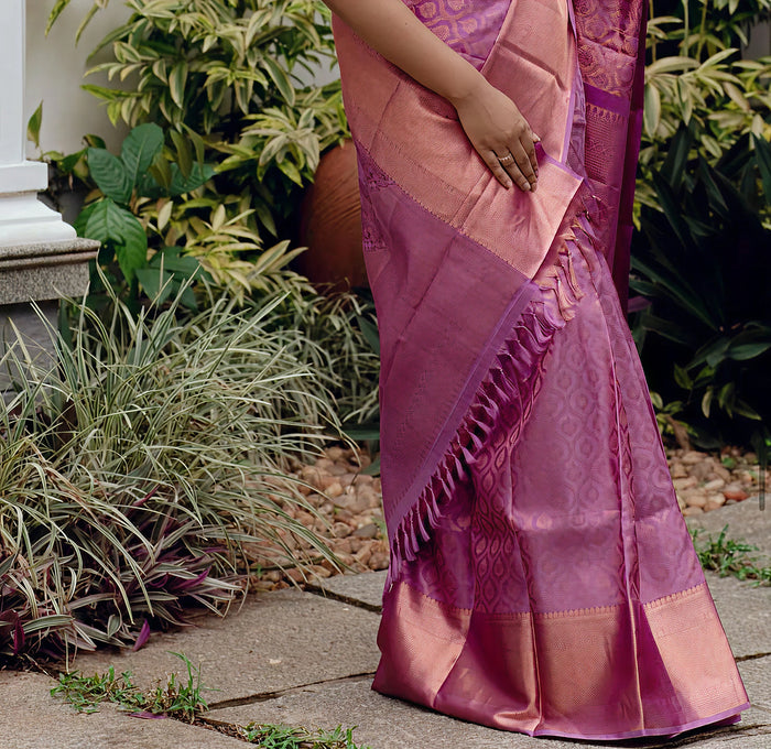 Royal Purple Jacquard Saree – Elegant Woven Texture & Festive Glamour