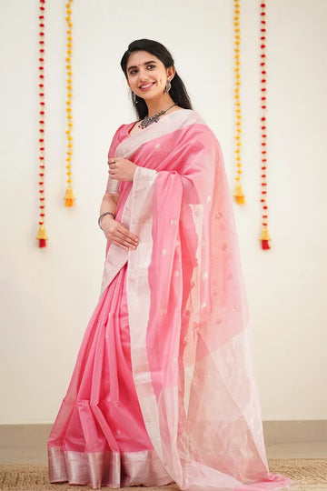 Charming Pink Jacquard Saree – Soft Woven Texture & Elegant Festive Appeal