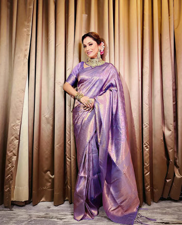 Luxurious Purple Jacquard Saree – Rich Woven Detailing & Festive Elegance