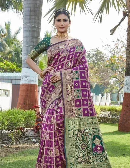 Graceful Purple Jacquard Saree