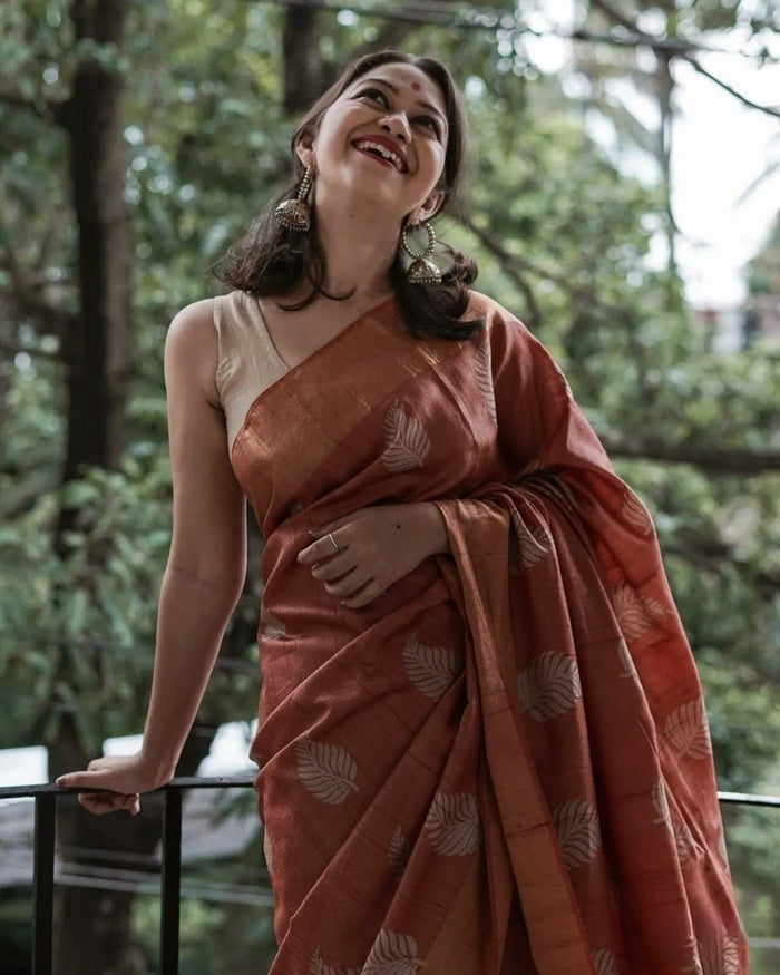 Radiant Orange Jacquard Saree – Premium Festive & Traditional Wear