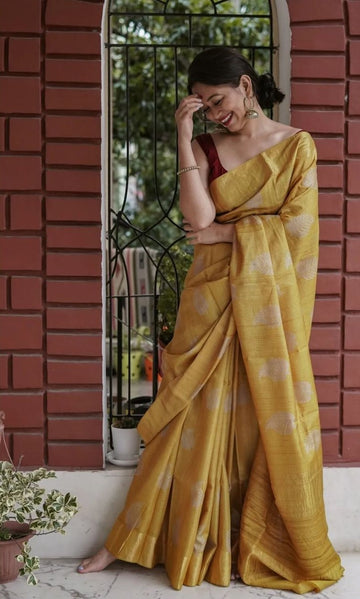 Sunshine Yellow Jacquard Saree – Bright, Elegant & Festive-Ready