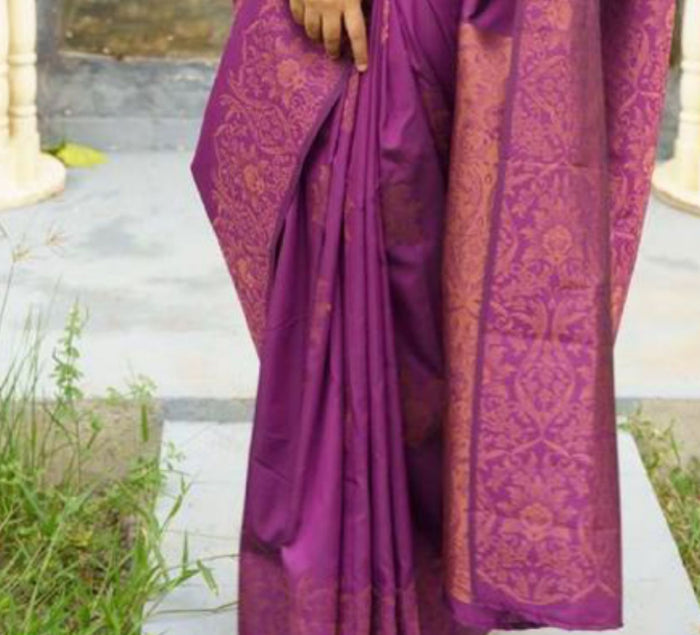 Luxury Dark Purple Jacquard Saree – Rich Weave & Timeless Elegance