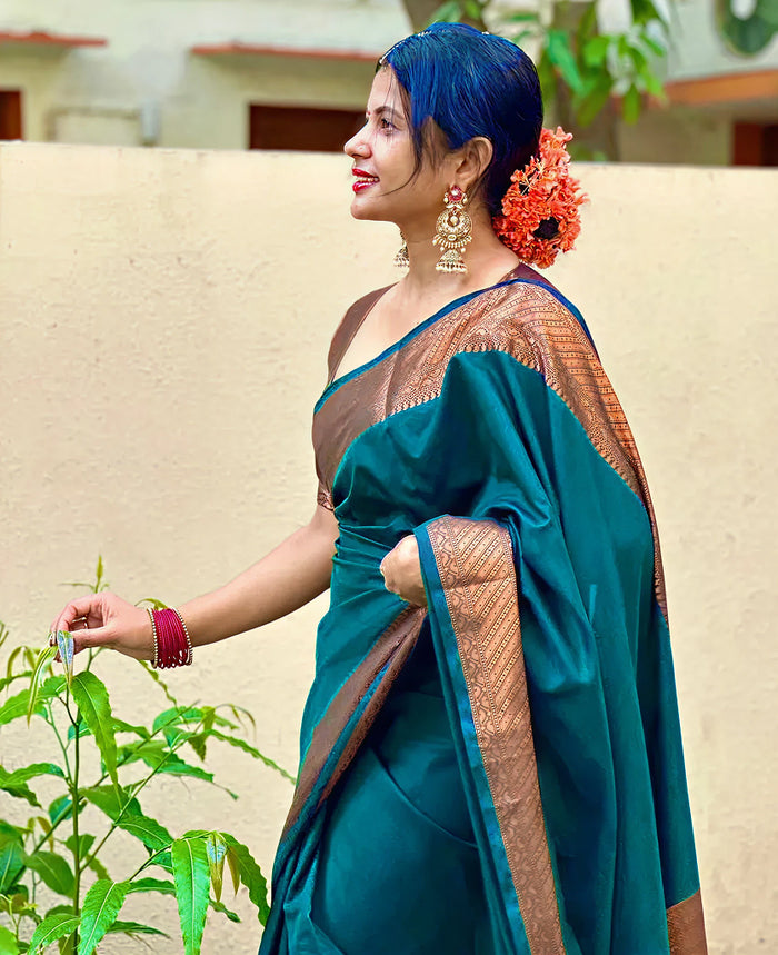 Dark Blue Jacquard Saree – Soft Elegant Weave for Festive & Celebration Wear