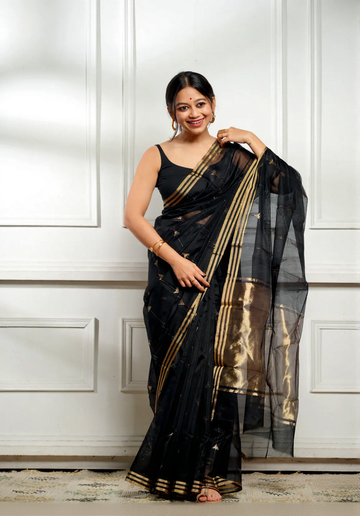 Elegant Black Jacquard Saree – Premium Weave & Classic Party Wear