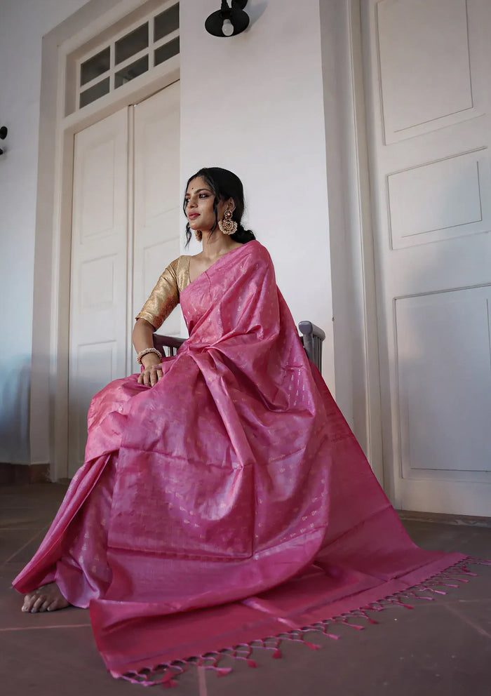 Charming Pink Jacquard Saree – Elegant Traditional Indian Wear for Women