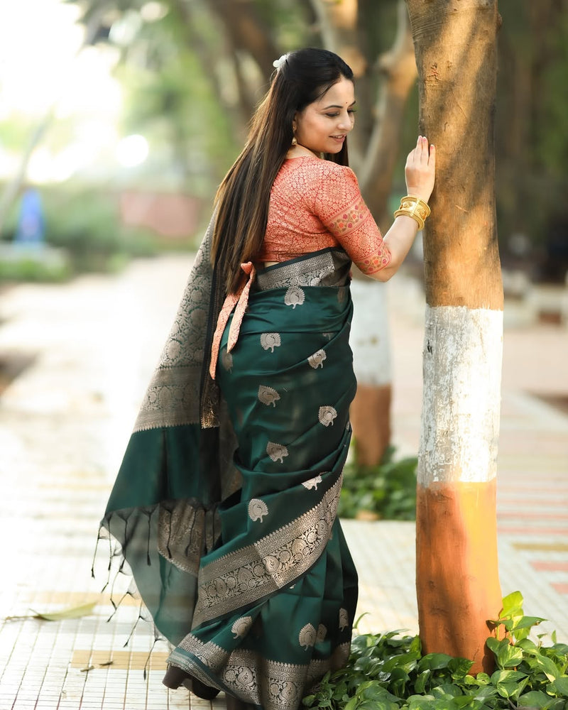 Elegant Green Jacquard Saree 