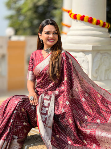 Elegant Maroon Jacquard Saree – Timeless Weave & Premium Festive Style