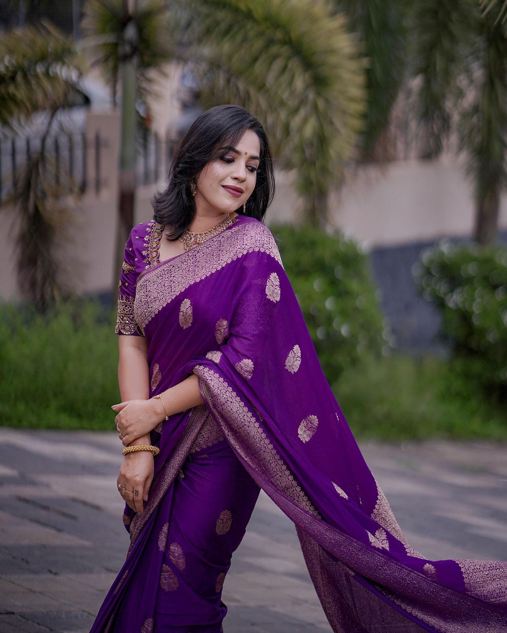 Elegant Dark Purple Jacquard Saree