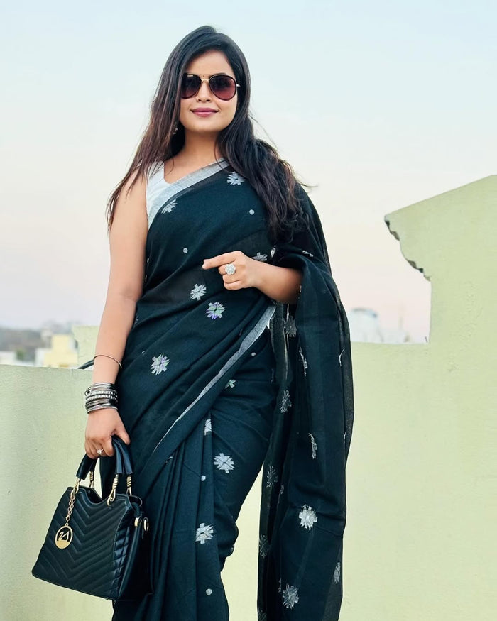 Rama Green Jacquard Saree – Serene Elegance with Premium Woven Craft