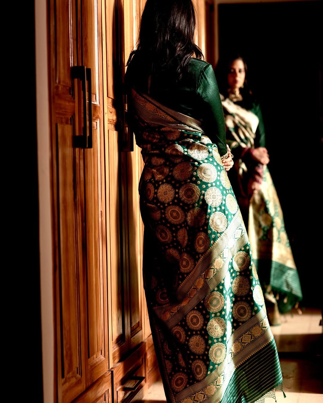 Elegant Dark Green Jacquard Saree