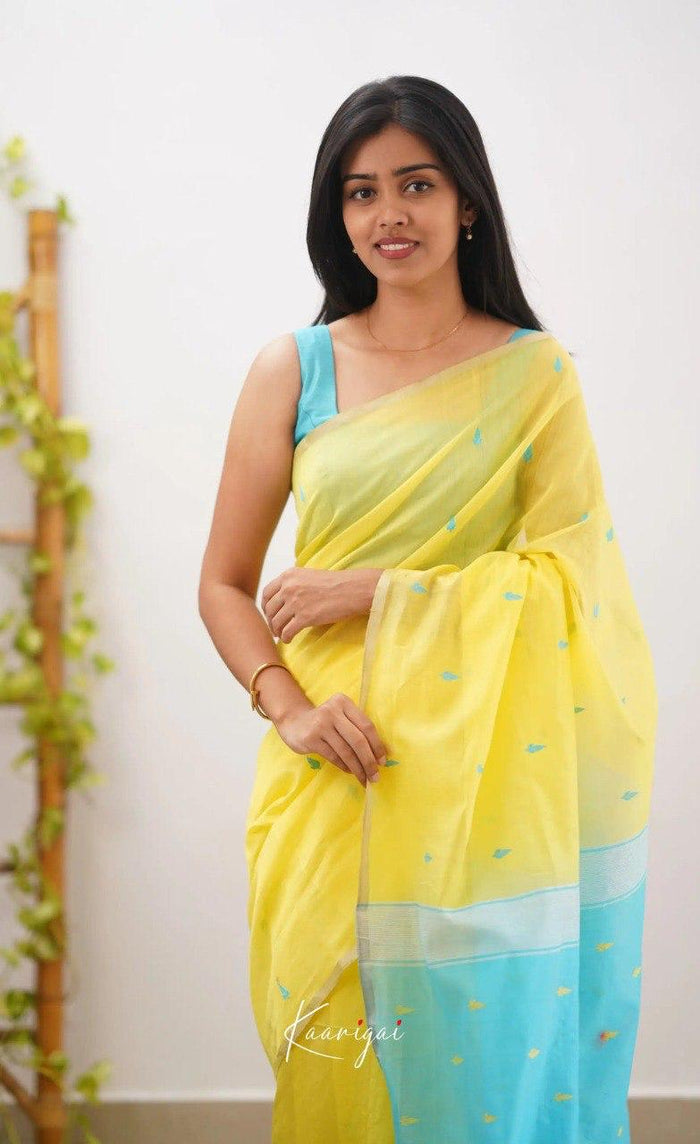 Yellow Sky Jacquard Saree – Soft Dual-Tone Elegance with Premium Woven Design
