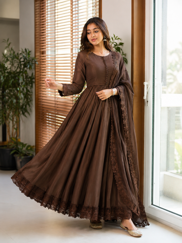 New Designer Party Wear Look Gown