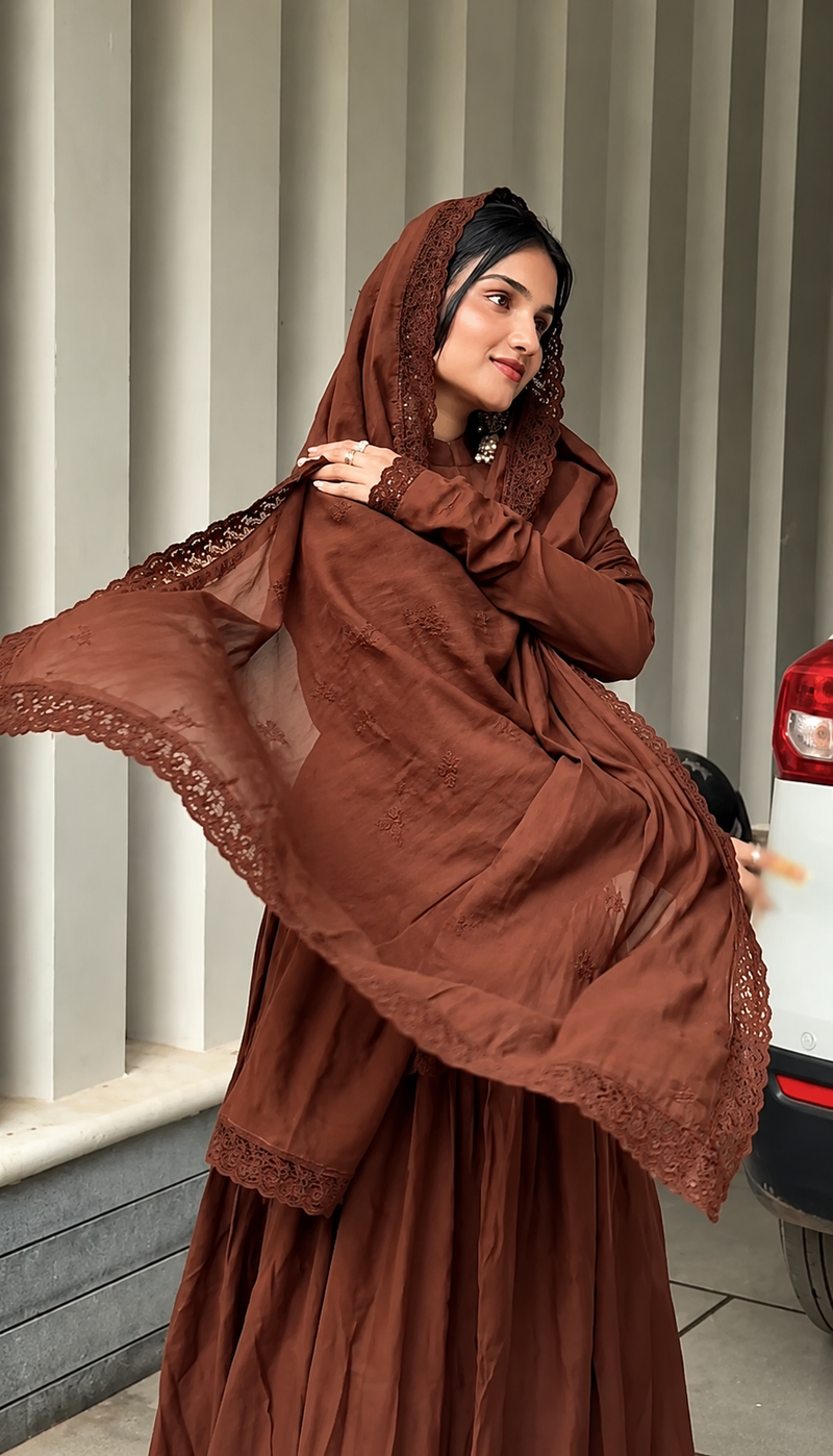 New Designer Party Wear Look Gown