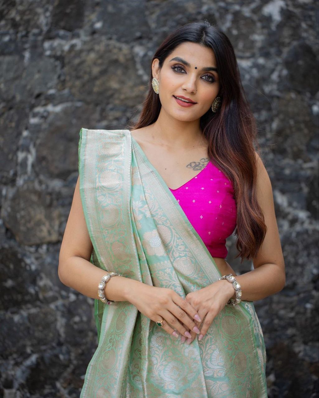 Soft Banarasi Silk zari woven Saree With Blouse piece
