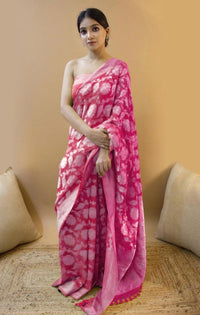 Pink Jacquard Saree – Timeless Weave & Festive Charm
