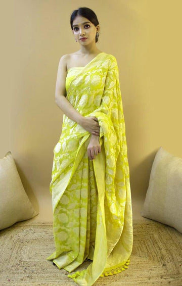 Elegant Light Yellow Jacquard Saree – Soft Festive Wear with Premium Woven Detailing