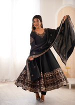 Noir Elegance Roman Silk Suit Set