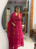 Traditional Mul Cotton Suit Highlighted with Thread Art