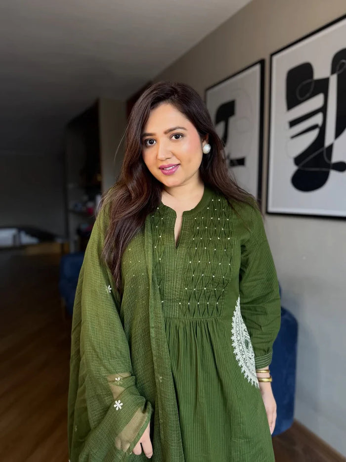 Elegant Green Pure Mul Cotton Embroidered Suit Set