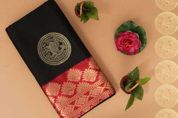 Elegant Black Jacquard Saree – Premium Traditional Saree with Intricate Woven Detailing