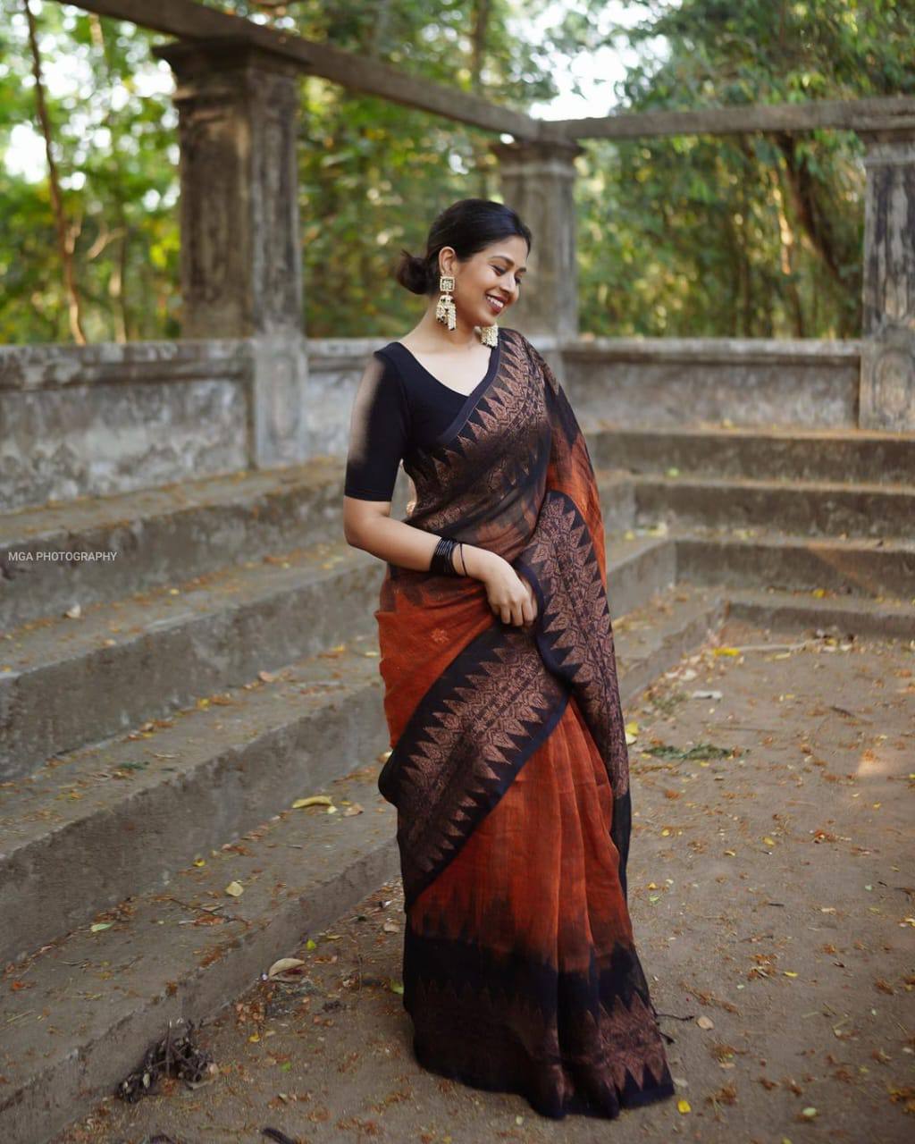 Banarasi Soft Silk Saree With Zari Weaving Work