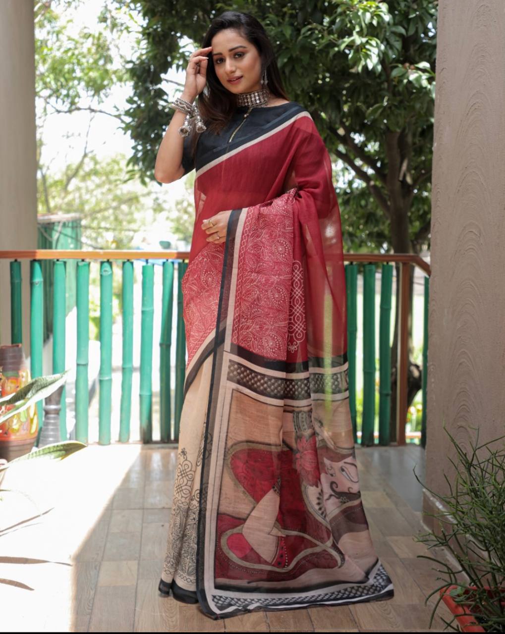 Off White And Red Digital Printed Linen Saree