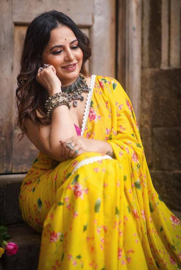 Yellow Color Saree With Un-stitched Blouse