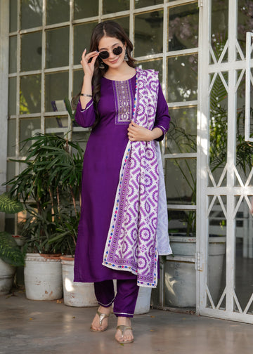 Elegant Purple Kurta Pant Set with Printed Dupatta