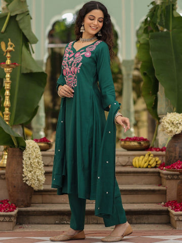 Elegant Teal Green Embroidered Kurta Pant Set