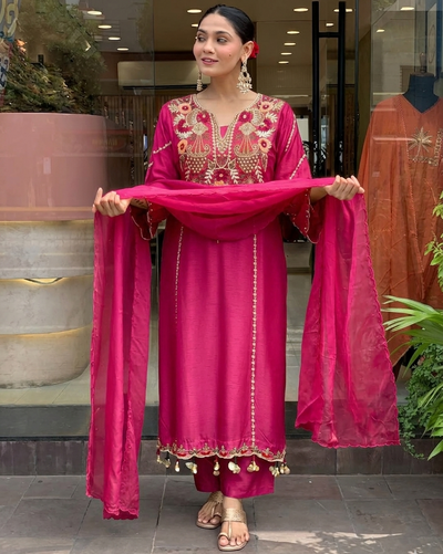 Pink Chanderi Embroidered Kurti Set