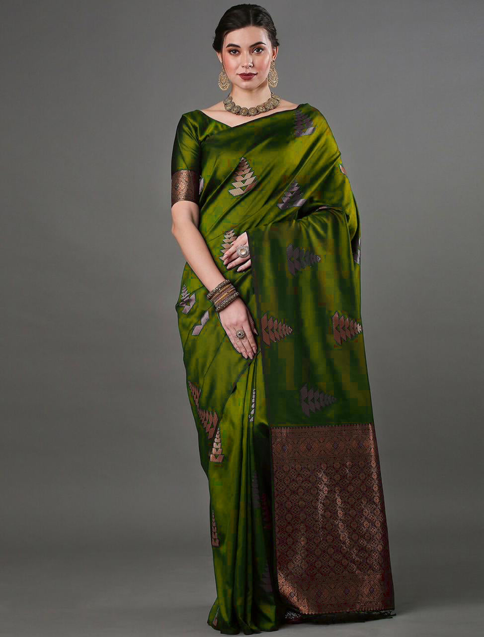 Elegant Mahendi Jacquard Saree