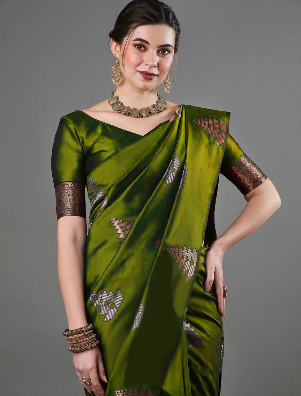 Elegant Mahendi Jacquard Saree