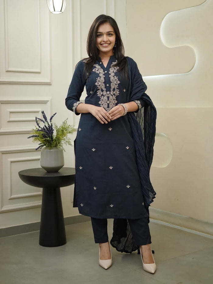 Stylish Rayon Slub Suit Set Featuring Fine Embroidery