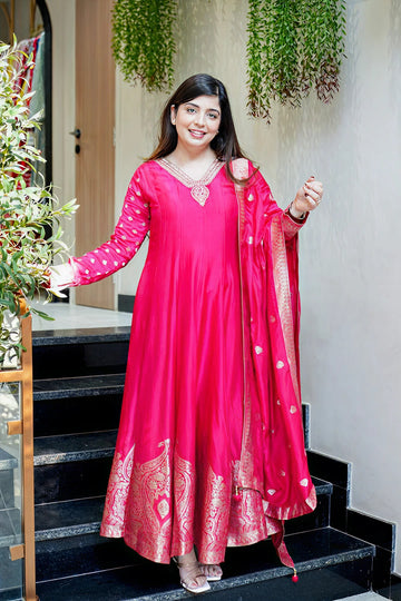 Rani Pink Banarasi Anarkali Suit – Handwork Neckline & Zari Flare