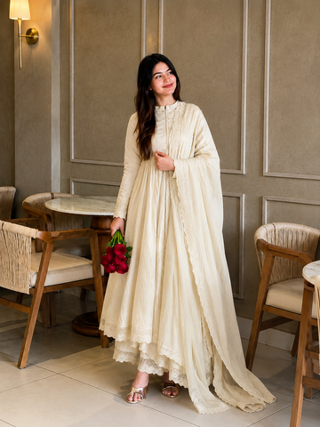 Elegant White Anarkali Suit Set with Dupatta