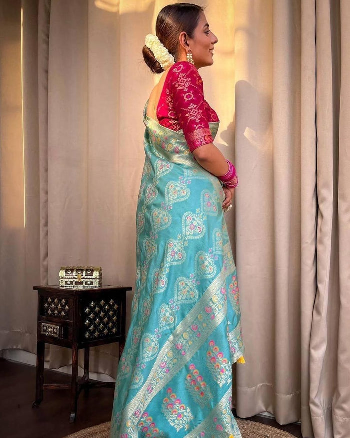 Tea Blue Jacquard Saree with Luxurious Woven Detailing | Elegant Ethnic Wear