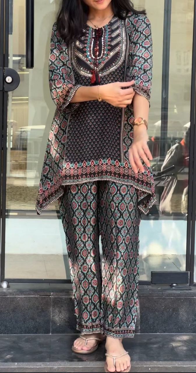 Black Printed Pure Natural Crepe Co-Ord Set