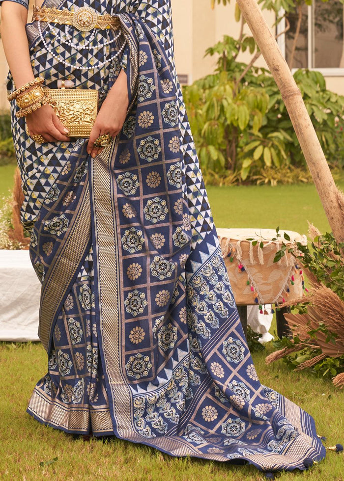Breathtaking Navy Blue And White Colored Printed Pure Soft Silk Saree