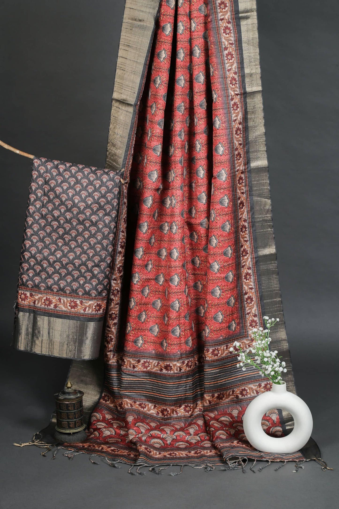 Captivating Red Colored Cotton Linen Designer Printed Saree - Ibis Fab