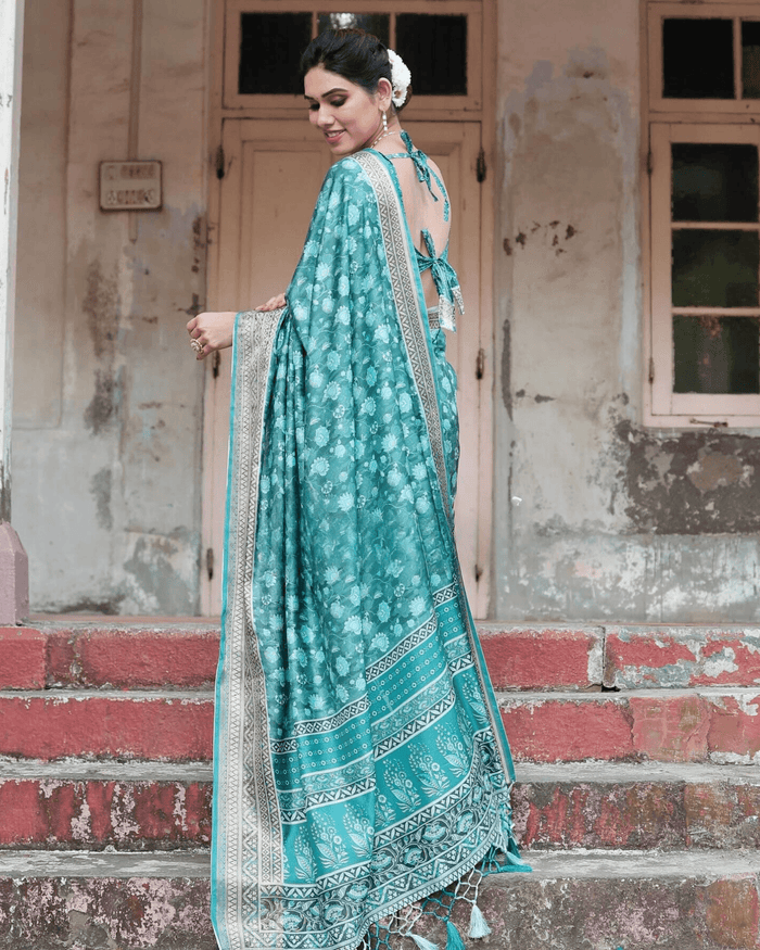 Delightful Rama Colored Jacquard Silk Saree